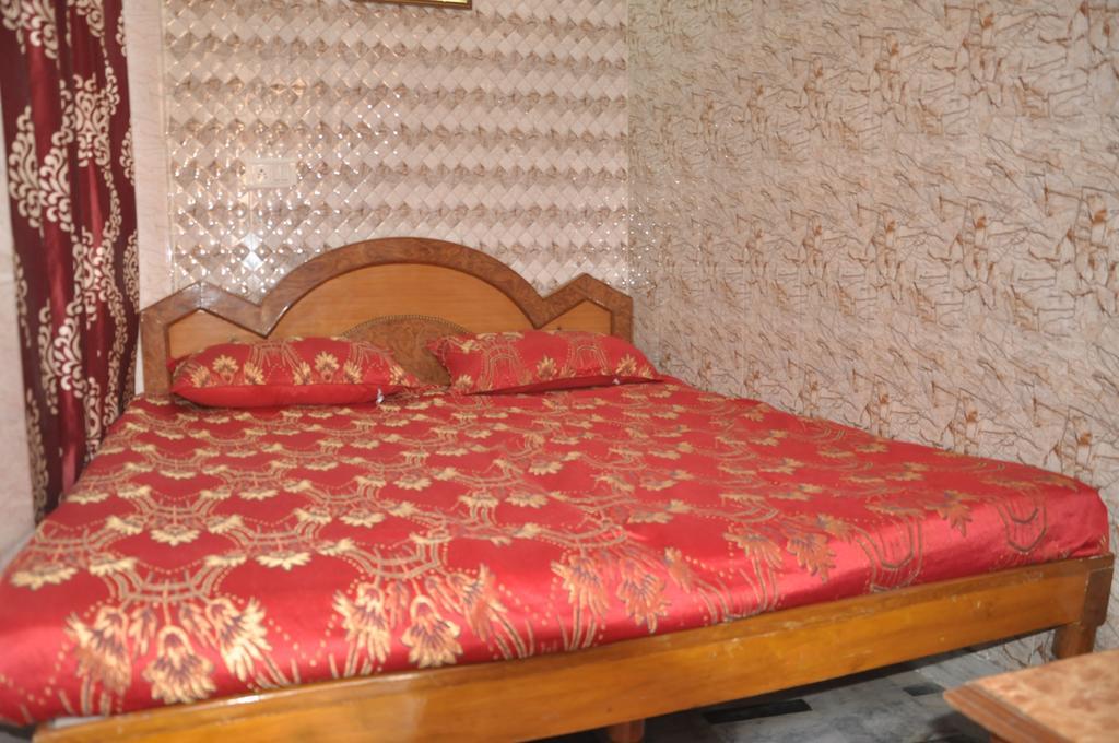 Hotel Pari ชลันธระ ภายนอก รูปภาพ