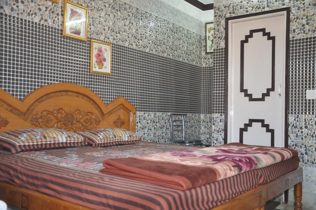 Hotel Pari ชลันธระ ภายนอก รูปภาพ